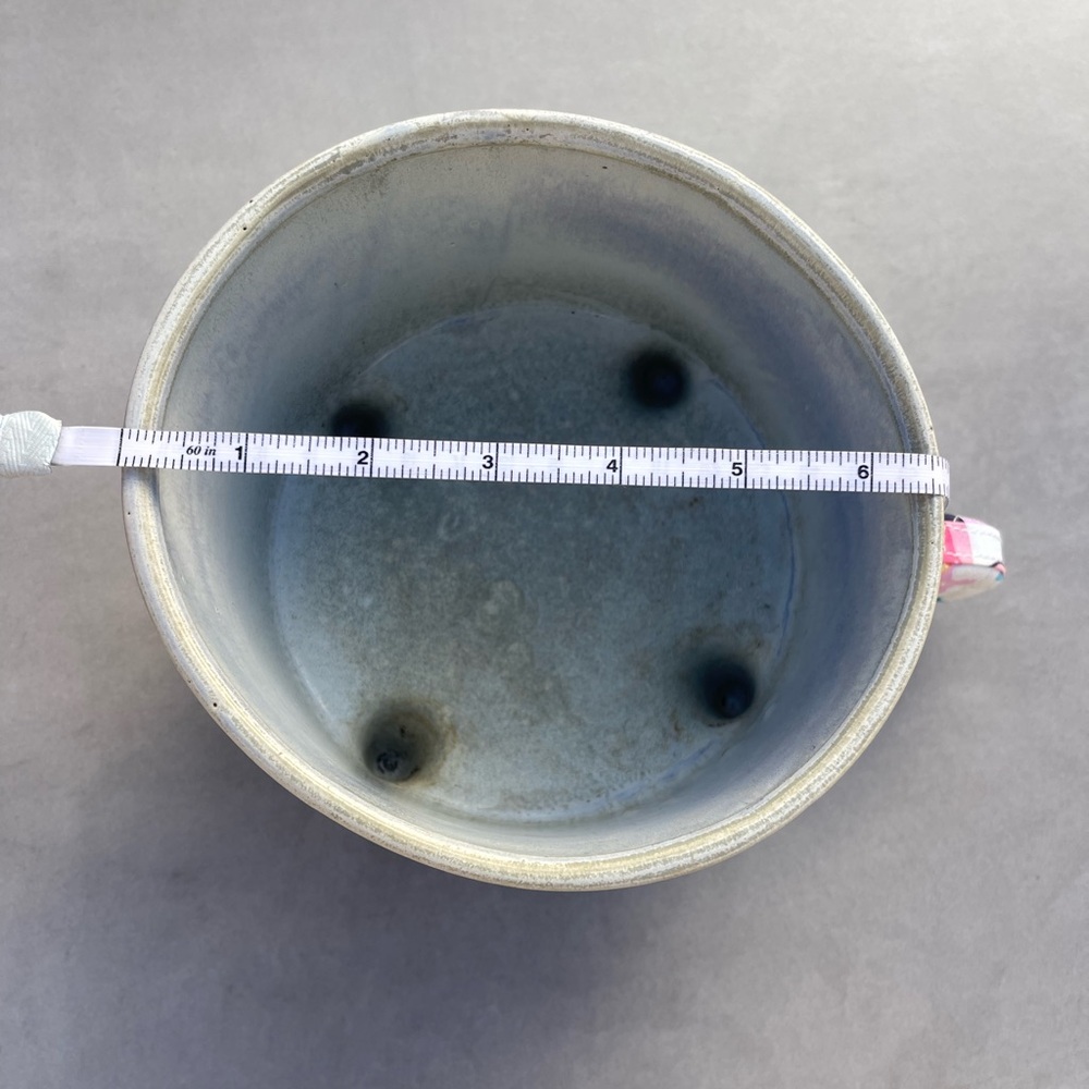 Ceramic Planter - Picture 3 of 5